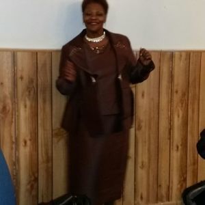 Meet your Posher, Angela